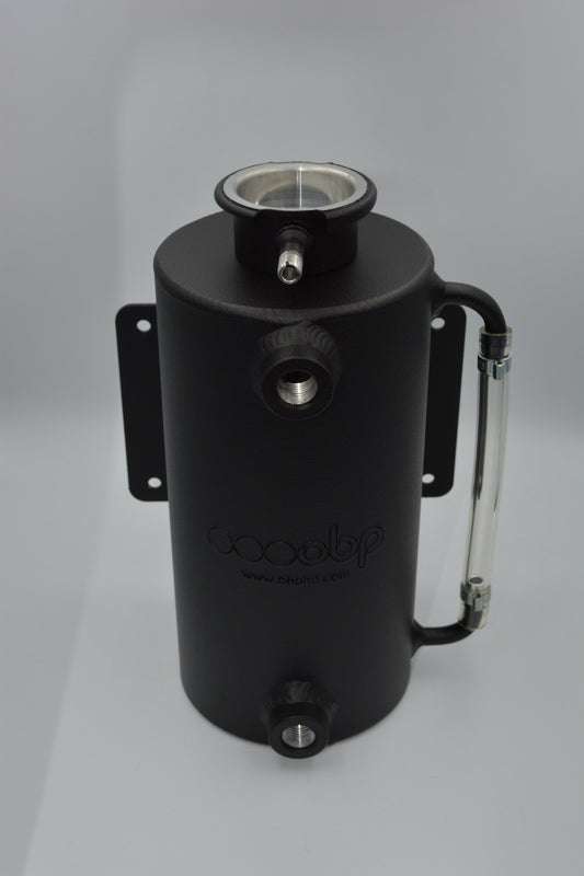 Vertical round header tank