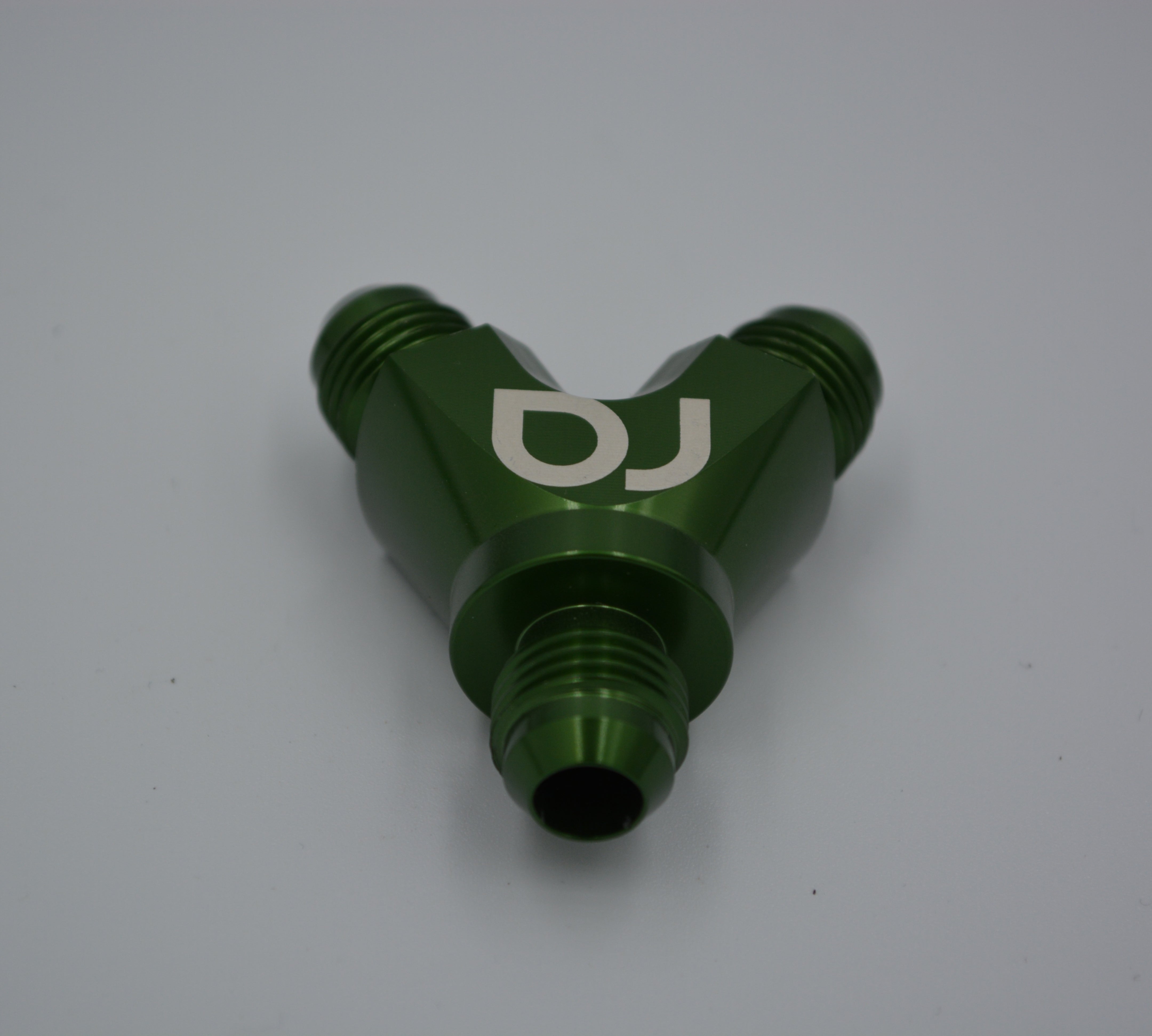 Radium Engineering Dual 6AN to 8AN Y-Adapter Block Fitting